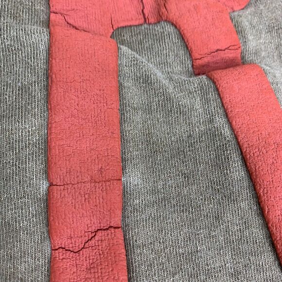 Taylor Swift UO Exclusive Red Taylor's Version Album Crop Graphic Shirt Size M - Picture 5 of 9